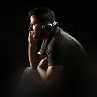 DJ Mamsi official artist portrait